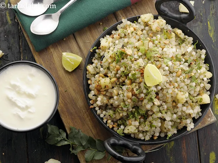 Step 20 – Serve&nbsp;<strong>microwave&nbsp;sabudana khichdi | Maharashtrian style sabudana khichdi in microwave |&nbsp;microwave&nbsp;sago khichdi |</strong>&nbsp;hot with curds