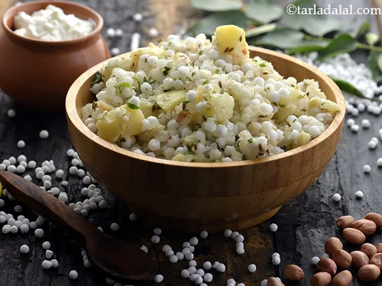 स्टेप 25 – <strong>साबूदाने की खिचड़ी </strong>को | <strong>महाराष्ट्रियन साबूदाना खिचड़ी | साबूदाने …