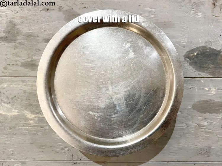 Step 12 – Cover with a lid.