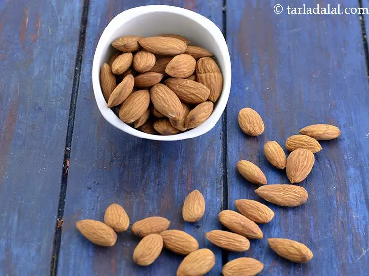 Step 2 – To make <strong>saffron cardamom almond milk recipe | cardamom and saffron almond milk | kesar …