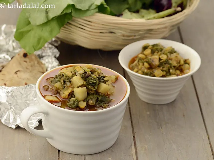 Step 27 – Serve<strong> sai bhaji in 20 minutes Indian sabzi</strong> hot.<br /> &nbsp;