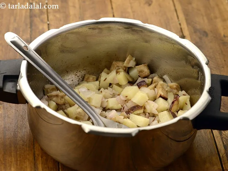 Step 16 – Saut&eacute; all the vegetables on a medium flame for 2 minutes.