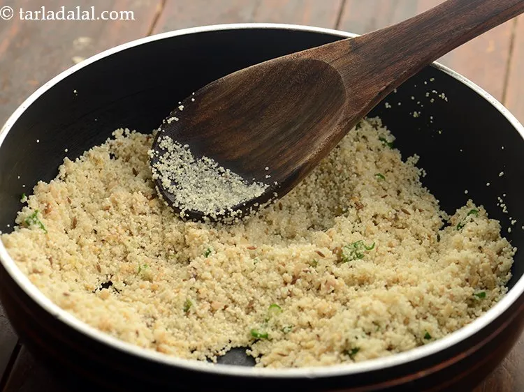 Step 8 – Saut&eacute; on a medium flame for 3-4 minutes or until the samo changes colour.