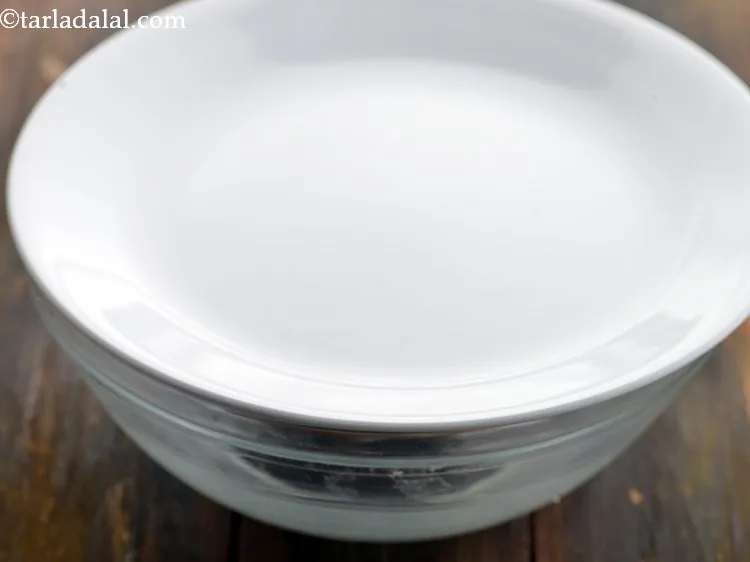 स्टेप 12 – एक नम कपड़े या ढक्कन के साथ कवर करें और …