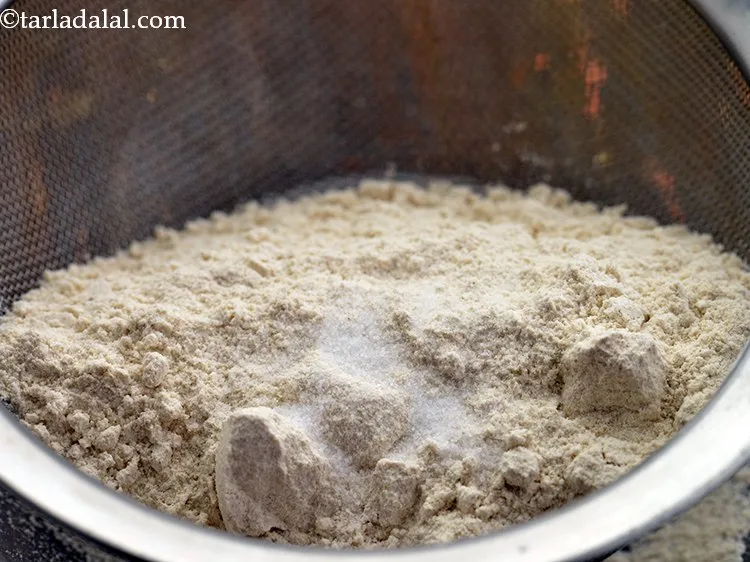 स्टेप 7 – नमक डालें।