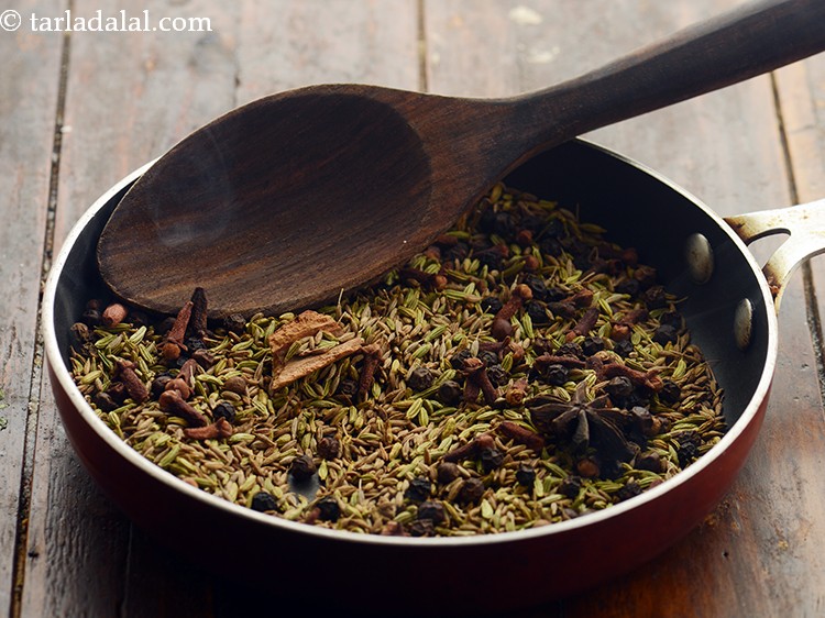 Step 9 – Dry roast on a slow flame for 2-3 minutes. Keep aside to cool.&nbsp;