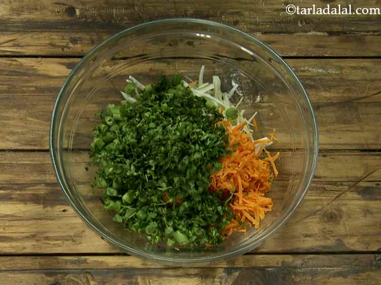 Step 4 – Now add the coriander.