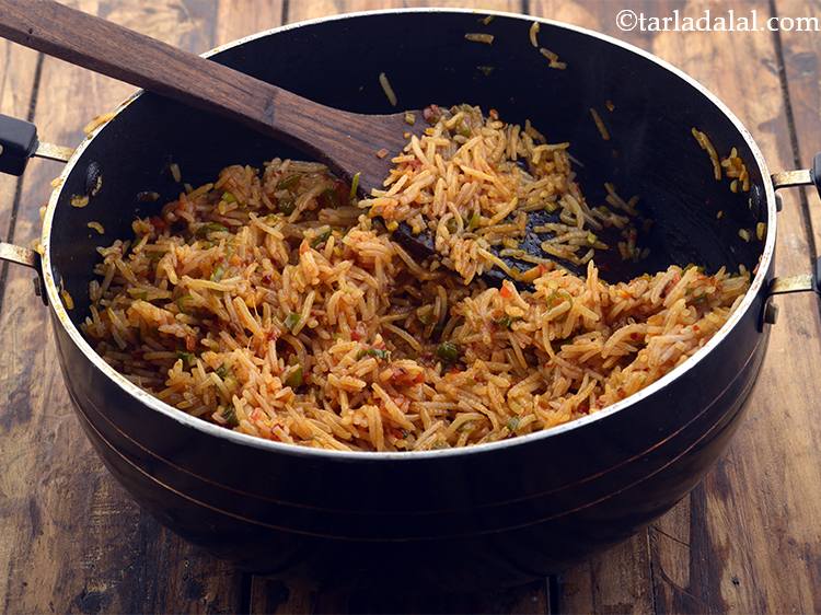 Step 28 – Cook the&nbsp;<strong>Schezwan fried rice | Indian style&nbsp;Schezwan fried rice&nbsp;| Veg Schezuan fried rice |</strong>&nbsp;on a …