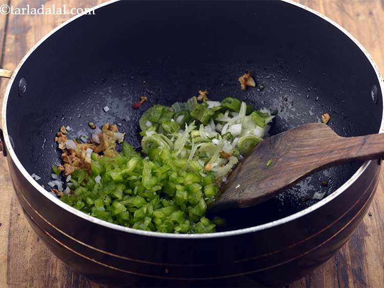 Step 18 – Add finely chopped capsicum.