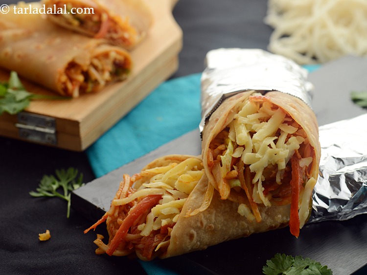 स्टेप 43 – <strong>नूडल्स फ्रेंकी</strong> को | <strong>नूडल्स काठी रोल | शेजवान नूडल्स …