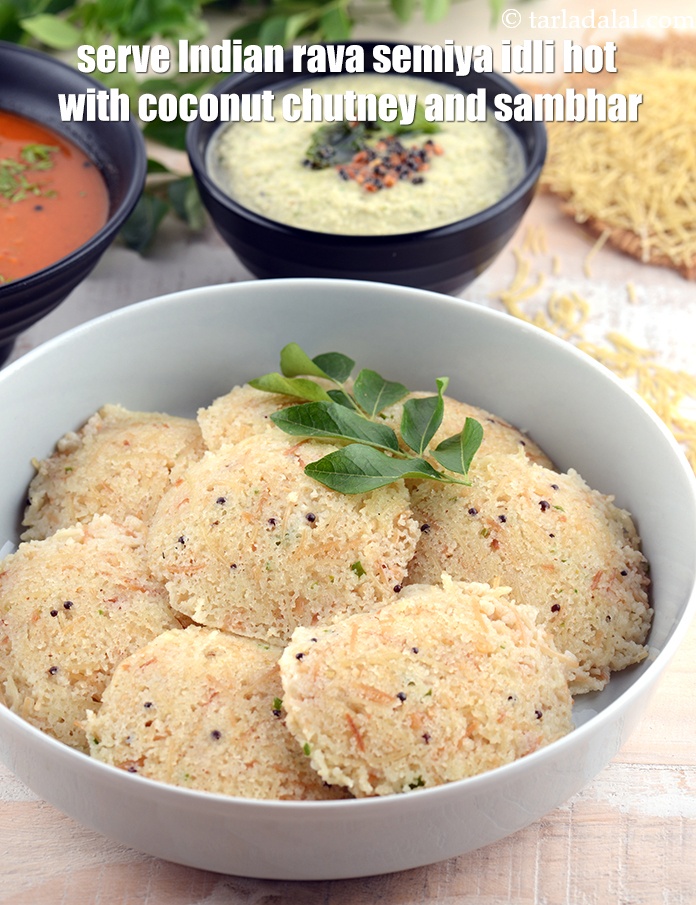 स्टेप 34 – <strong>सूजी और सेवई इडली रेसिपी&nbsp;|&nbsp;रवा सेमिया इडली&nbsp;|&nbsp;इंस्टेंट सेवई इडली&nbsp;|&nbsp;झटपट नाश्ता&nbsp;|&nbsp;</strong>डिमोल्ड …