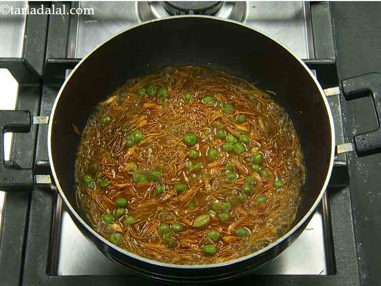 Step 11 – Add the vermicelli and mix well to make&nbsp;<strong>seviyan pulao recipe | semiya pulao | vermicelli …