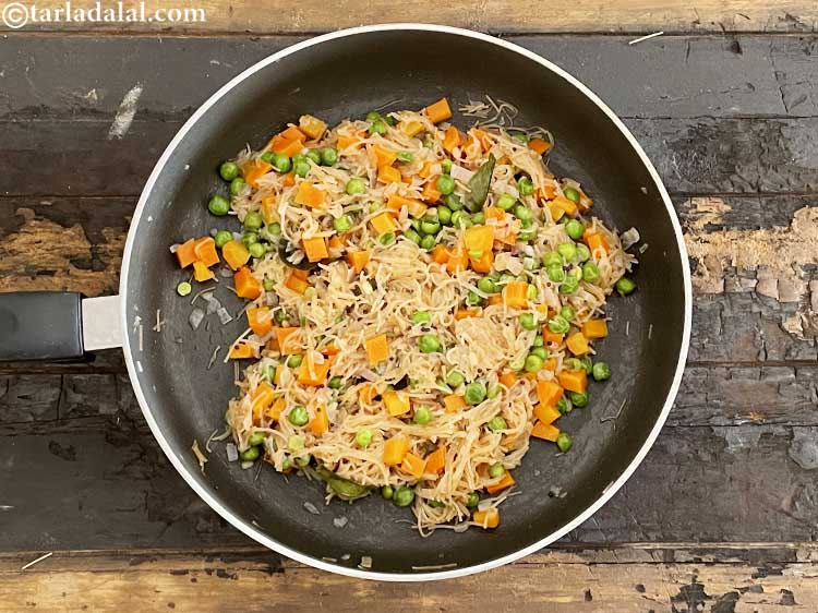 Step 24 – Switch off the flame. This is what the <strong>Semiya veg upma | whole wheat vermecelli …