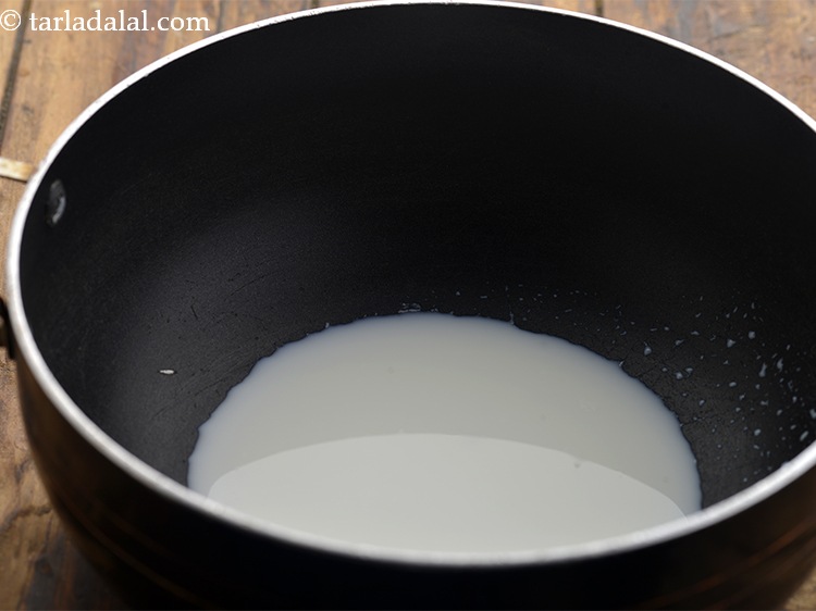 Step 2 – There are two ways to prepare the&nbsp;<b><span style="font-size: 12pt; font-family: Cambria;">sweet shakarpara |&nbsp;Maharashtrian&nbsp;shankarpali |&nbsp;kalakala&nbsp; | …