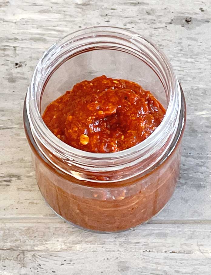 स्टेप 15 – <strong>लेबनीस लाल चटनी को | पिटा ब्रेड के लिए लाल …