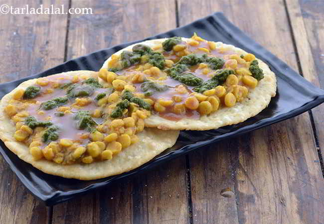 Step 40 – Also, spread 2 tsps of sweet chutney over it.