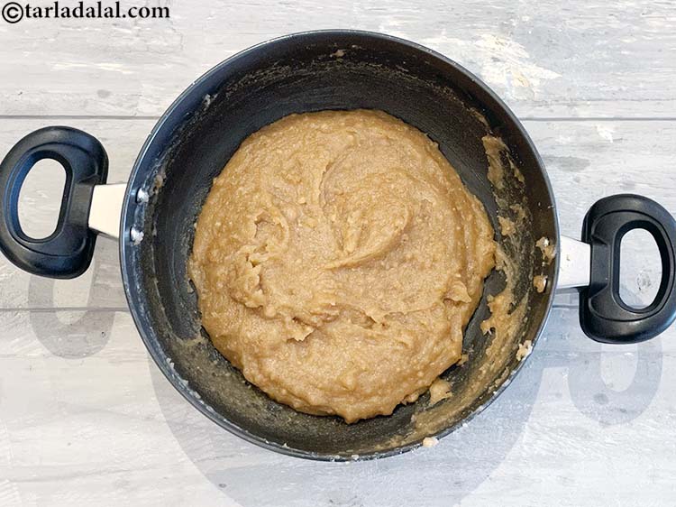 Step 10 – Cook on a slow flame for 4 more minutes, while stirring continuously.