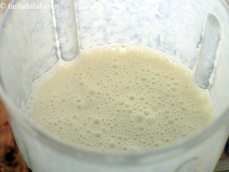 Step 11 – Blend till smooth. Our&nbsp;<b><span style="font-size: 12pt; font-family: &quot;Kohinoor Devanagari Regular&quot;;">sitaphal milkshake | custard apple milkshake …