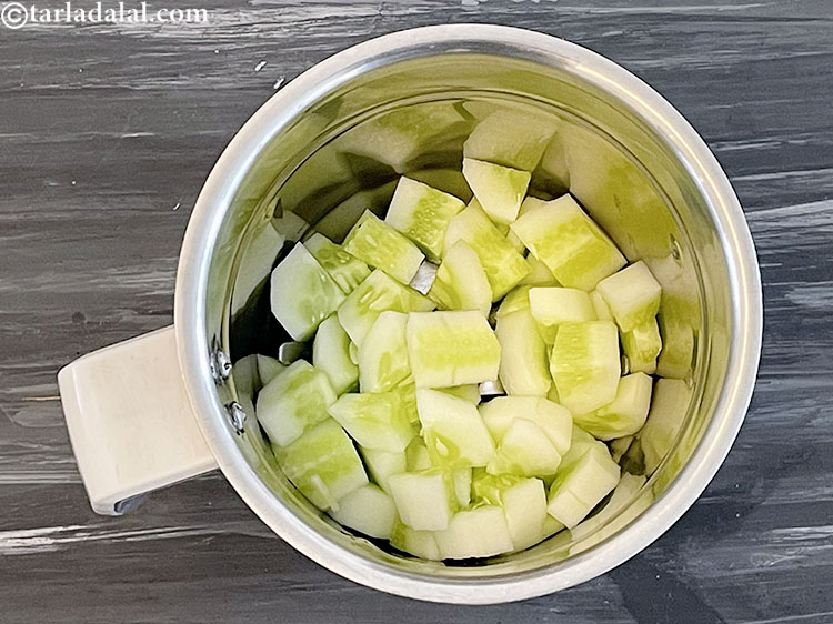 Step 3 – To make&nbsp;<strong>skin glow soup | cold cucumber mint soup |&nbsp;healthy Indian skin soup |&nbsp;</strong>in a …