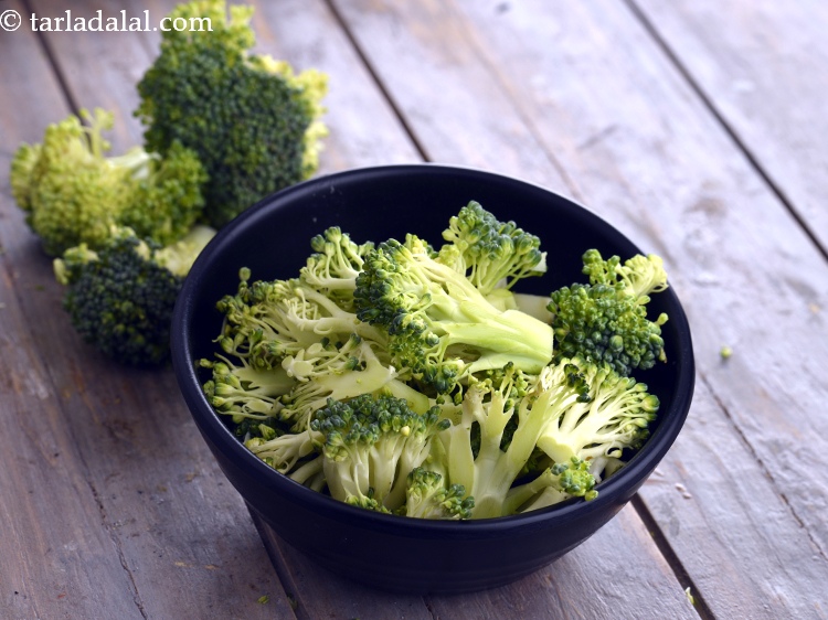 Step 20 – As a variation, you can replace cauliflower with sliced broccoli.