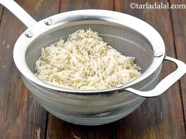 Step 8 – Firstly, soak ? cup of rice in enough water for 30 minutes. Drain well.