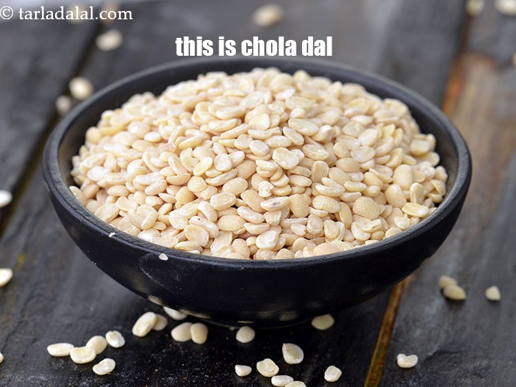 Step 2 – <meta charset="UTF-8" /> To make<strong>&nbsp;dal pudla recipe </strong>we need chola dal. It is split cow …