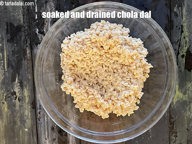 Step 7 – <meta charset="UTF-8" /> Soaked and drained chola dal.