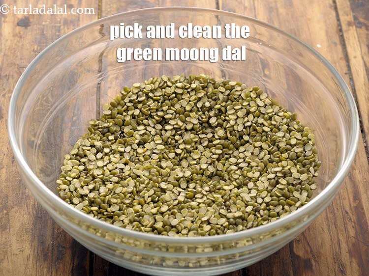 Step 4 – For preparing the green&nbsp;<strong>moong dal pancakes</strong>, pick and clean the green moong dal.