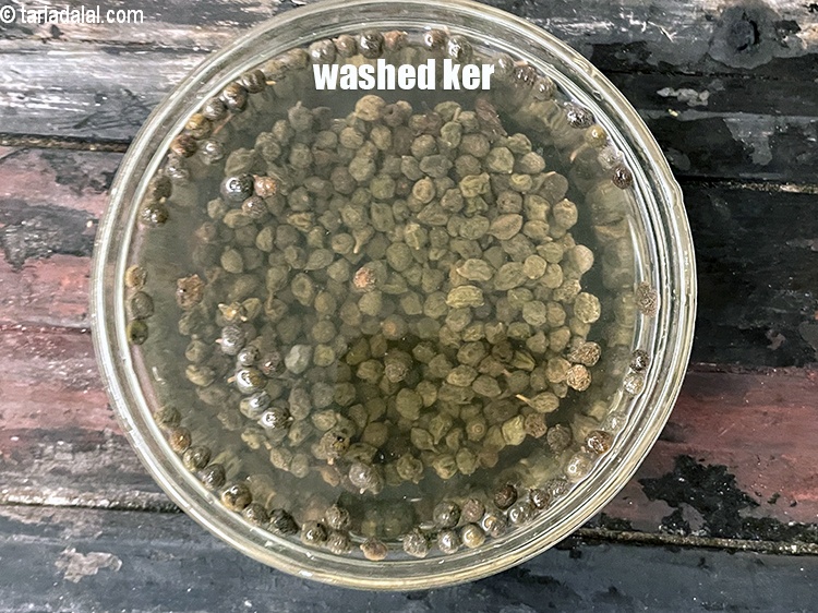 स्टेप 6 – धोए हुए केर बेरीज।