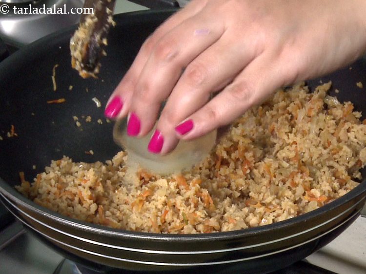 Step 20 – Add lemon juice to soya upma. This adds vitamin C along with a slight tangy …