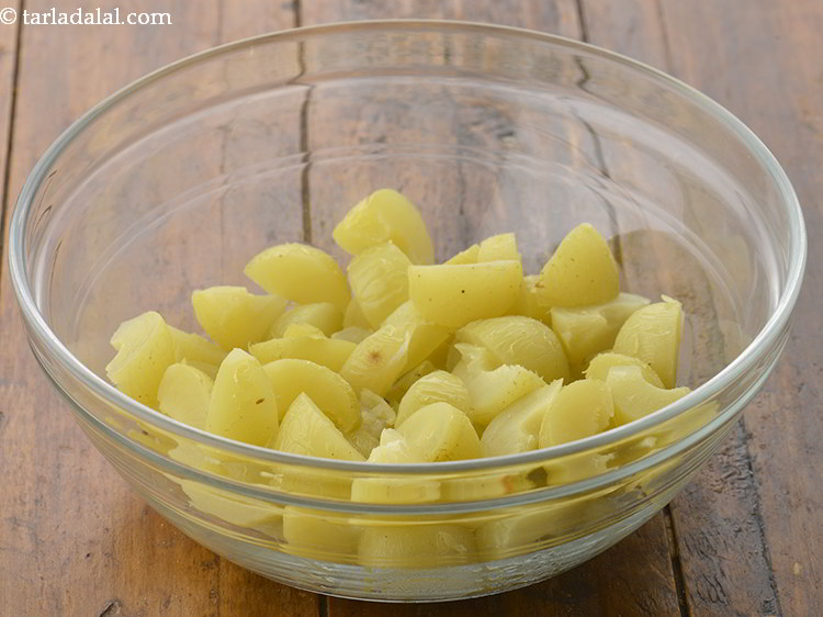 स्टेप 5 – अपने आकार के आधार पर ४ से ६ वेज में …