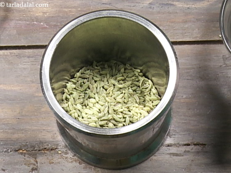 स्टेप 8 – सौंफ़ डालें।