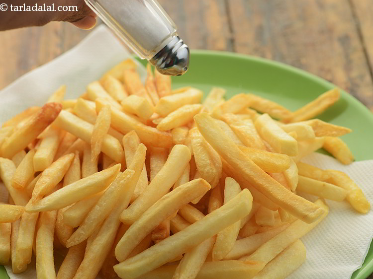 Step 6 – Sprinkle a little salt and toss well. It is important to sprinkle salt while the …