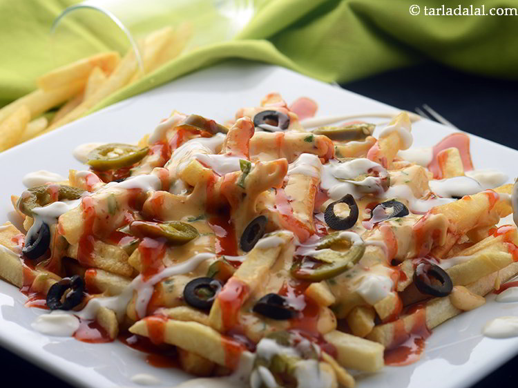 Step 22 – Serve&nbsp;<strong>creamy French fries |&nbsp;loaded cheese fries recipe |&nbsp;Indian style loaded cheese fries |&nbsp;</strong>immediately before they …