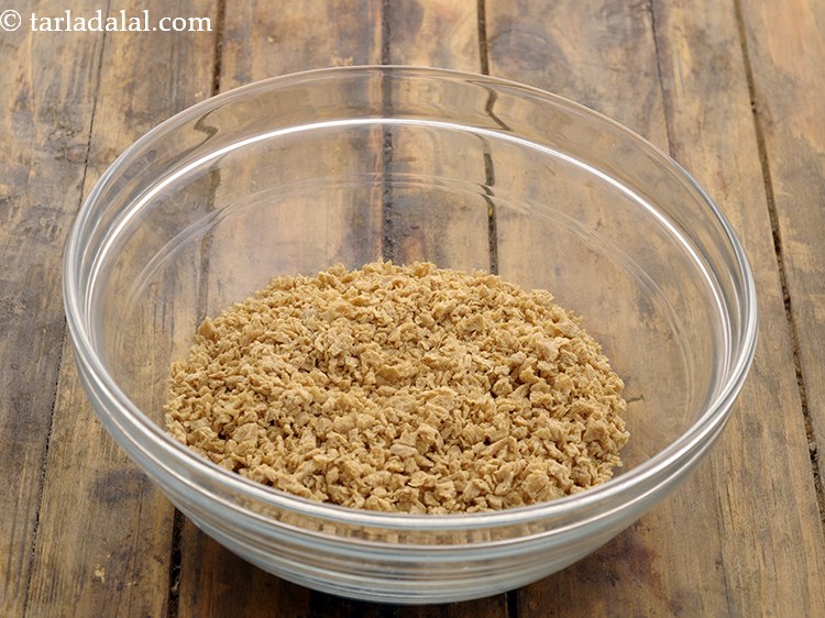 Step 2 – To make&nbsp;<strong>spicy soya bhurji recipe | protein rich soya bhurji | how to make spicy …