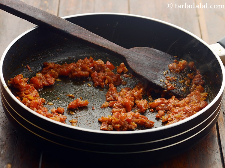 Step 14 – Mix well and saut&eacute; on a medium flame for 1 minute.