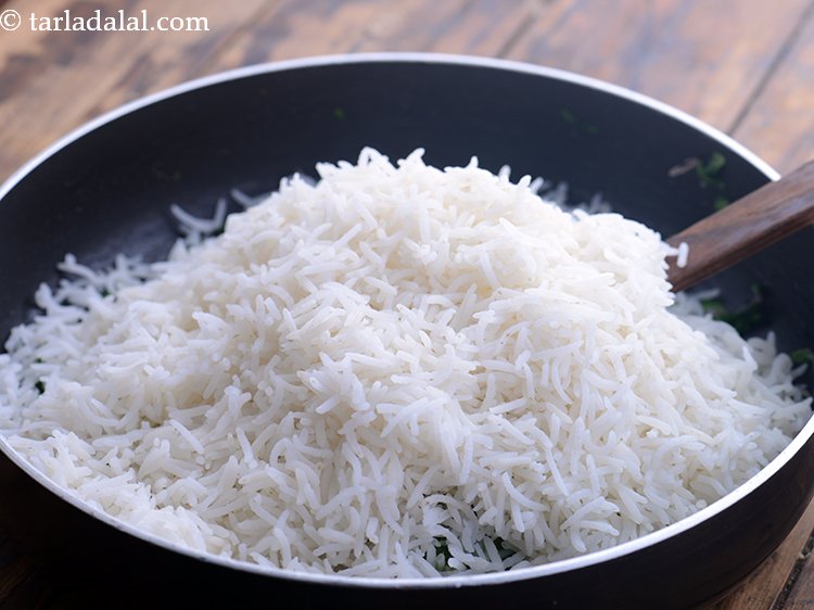 स्टेप 26 – चावल डालें। स्वास्थ्य के प्रति जागरूक लोग ब्राउन राइस का …