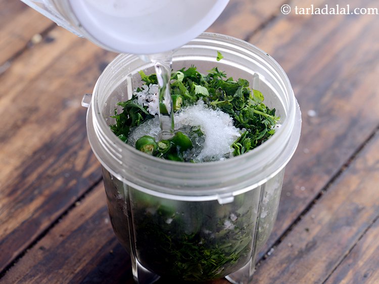 स्टेप 8 – बहुत कम पानी डालें।