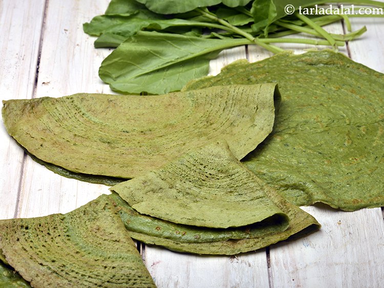 Step 28 – Serve immediately with sambhar and coconut chutney.