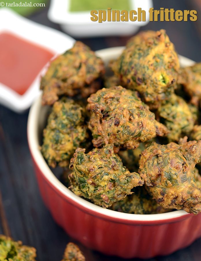 Step 18 – Serve <strong>palak pakora recipe | palak pakoda | spinach fritters | crispy spinach pakoda |</strong> …