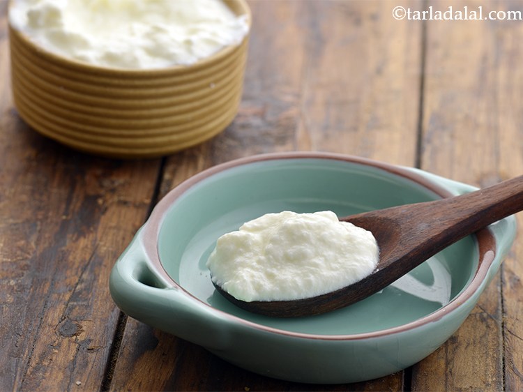 Step 17 – The third ingredient for <strong>Spinach Paneer Puree for Babies</strong>, is curd. Again prefer curd made …