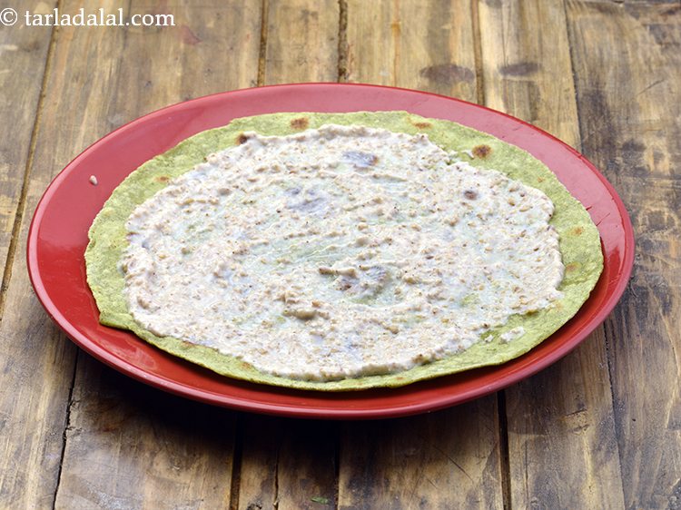 Step 31 – Spread a thin layer of the spicy tahini paste on the lettuce.