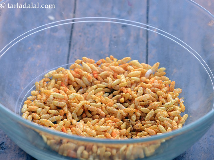 स्टेप 10 – इसे एक बड़े कटोरे में डालें। फिर उसे पूरी तरह …