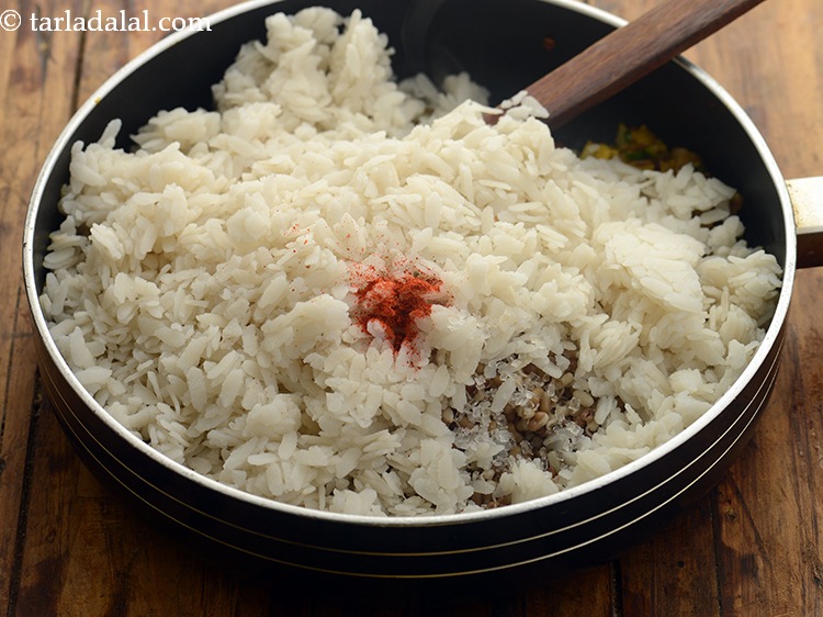 Step 22 – Add chilli powder.