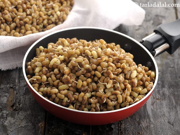Step 10 – Drain the boiled matki sprouts and keep aside.