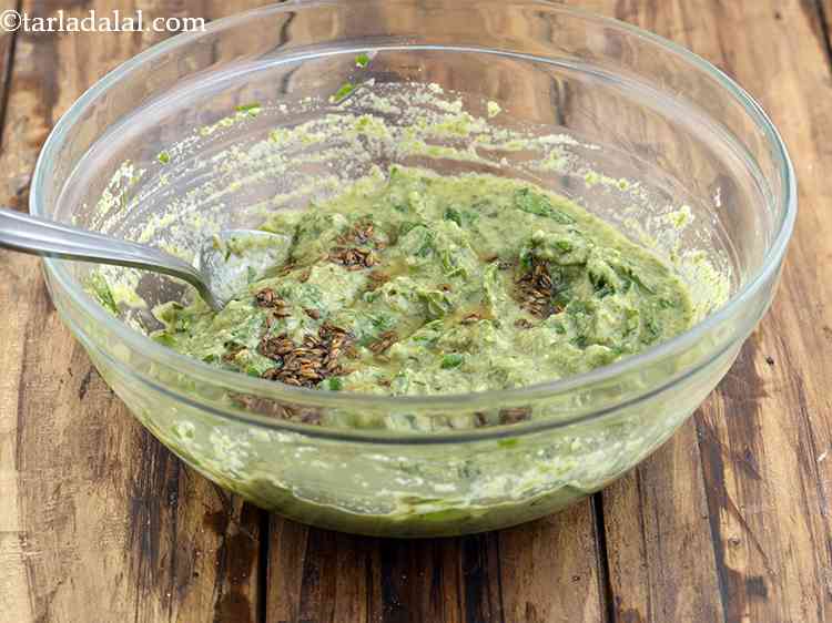 Step 14 – Pour the tempering over the batter.