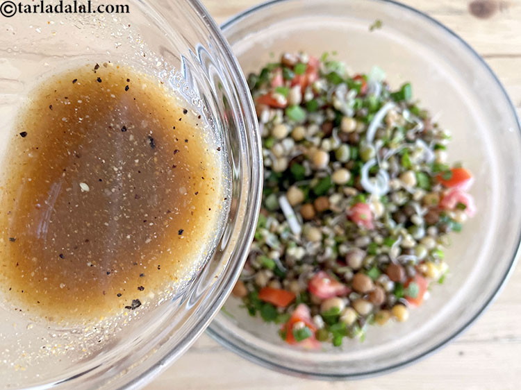 स्टेप 19 – यदि आप इस सलाद को काम पर ले जाना चाहते …