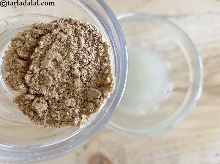 स्टेप 28 – १ टी-स्पून&nbsp;<a href=""https://www.tarladalal.com/chaat-masala-homemade-chaat-masala-recipe-hindi-164r"">चाट मसाला</a>&nbsp;डालें।