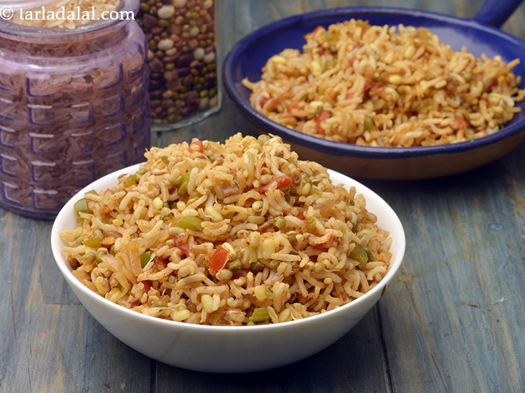 स्टेप 38 – <strong>स्प्राउट्स पुलाव</strong> को | <strong>मूंग मटकी पुलाव | आसान स्प्राउट …