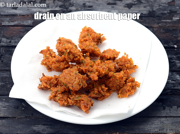 Step 16 – <p>Drain on an absorbent paper.&nbsp;<br>&nbsp;</p>